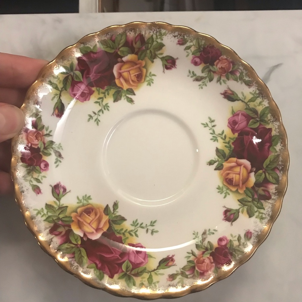 Royal Albert Old Country Roses Saucer